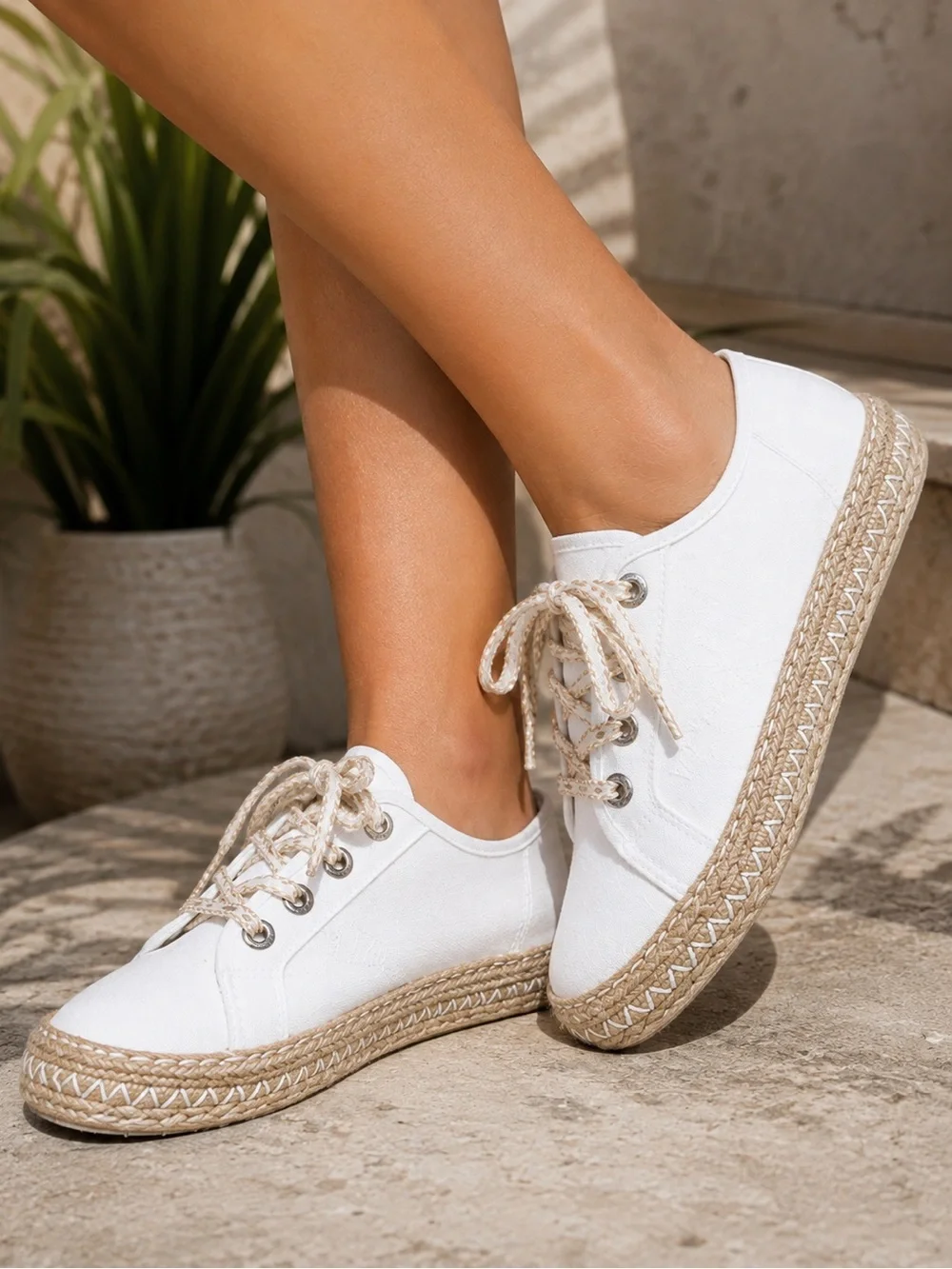 🌙✨🆕 Blowfish Malibu White Espadrille Sneakers Size 9